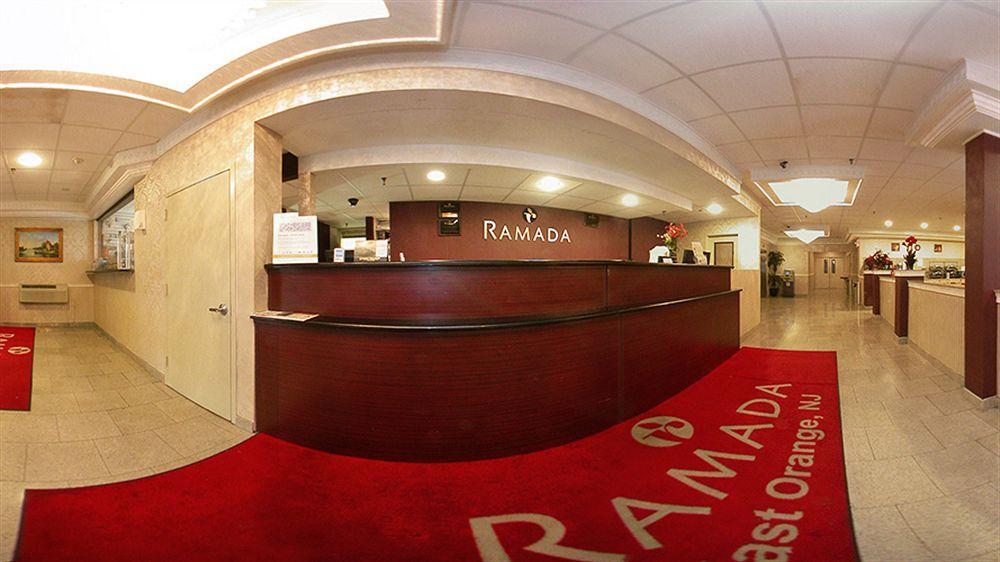 Готель Ramada By Wyndham Іст-Оріндж Екстер'єр фото